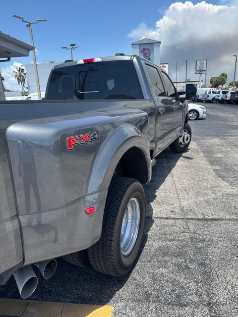 Used 2025 Ford F350 Lariat AWD/4WD image 5