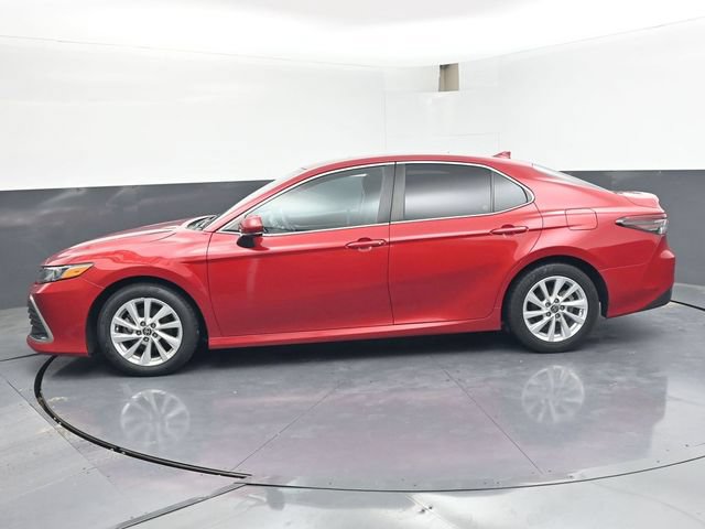Used 2023 Toyota Camry LE FWD image 4
