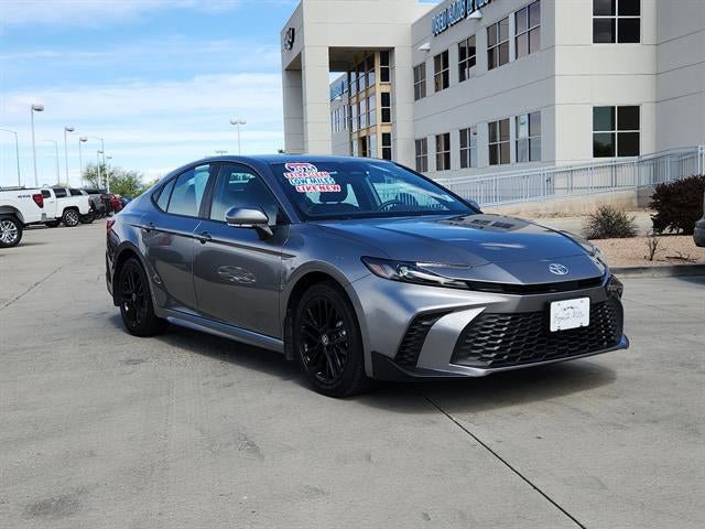 Used 2025 Toyota Camry SE w/ Convenience Package AWD/4WD image 1