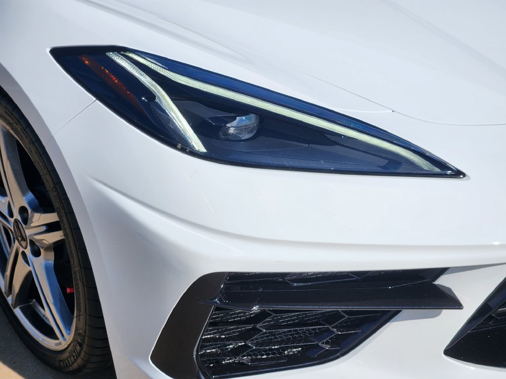 Used 2026 Chevrolet Corvette Stingray Coupe RWD image 9