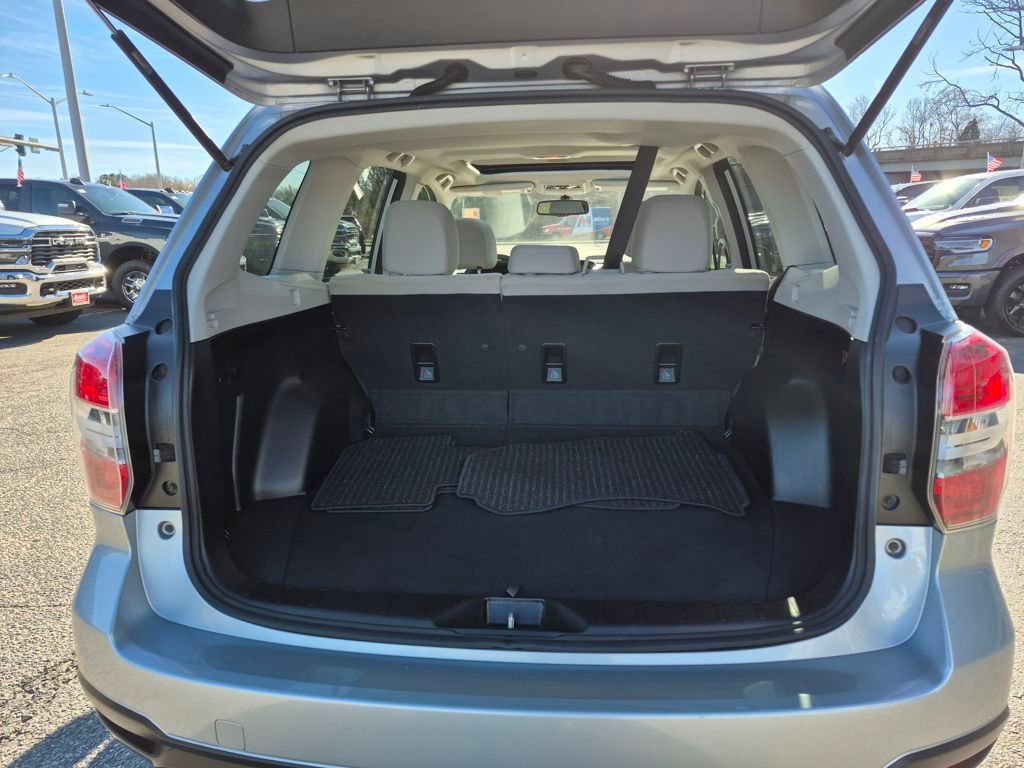 Used 2016 Subaru Forester 2.5i Premium w/ All-Weather Package image 11