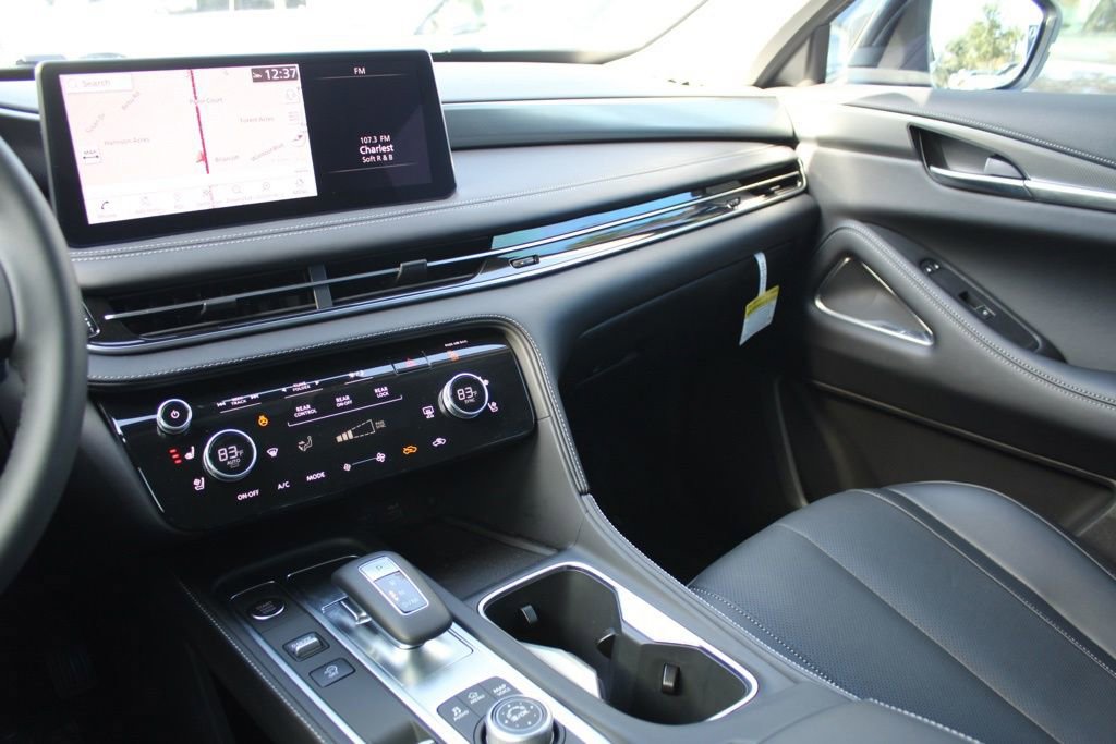 Certified 2025 INFINITI QX60 Luxe image 17