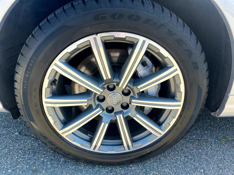 Used 2017 Audi Q7 3.0T Prestige w/ Prestige Package image 6