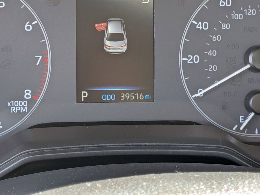 Used 2024 Toyota Corolla LE image 21