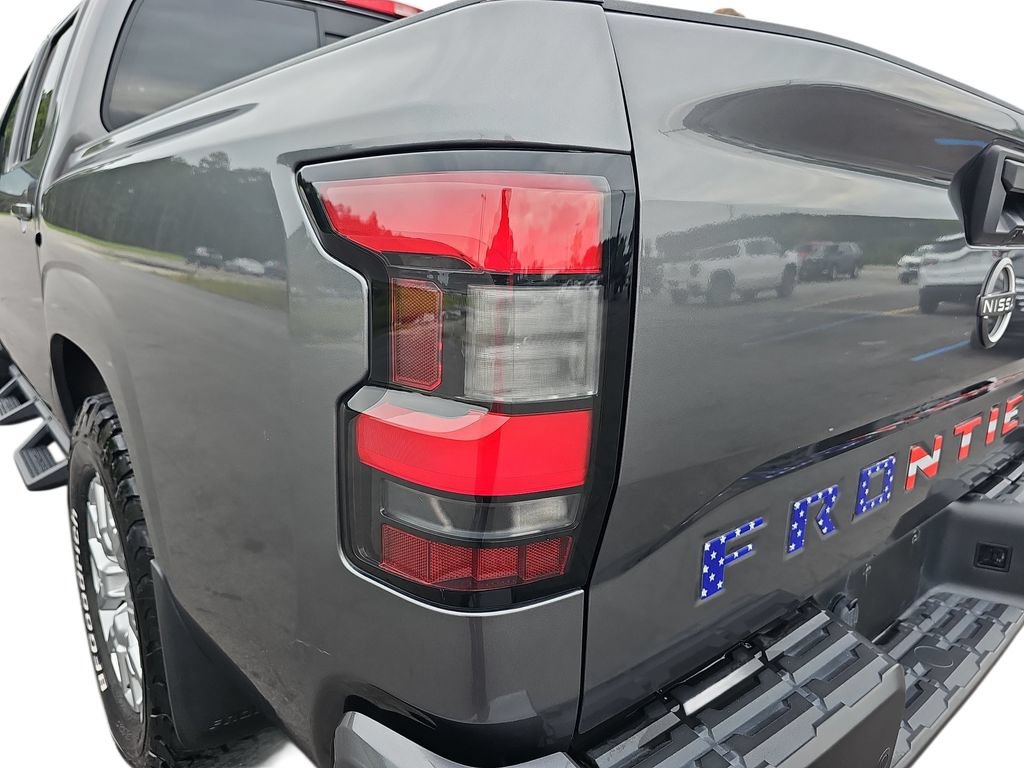 Used 2022 Nissan Frontier SV AWD/4WD image 34