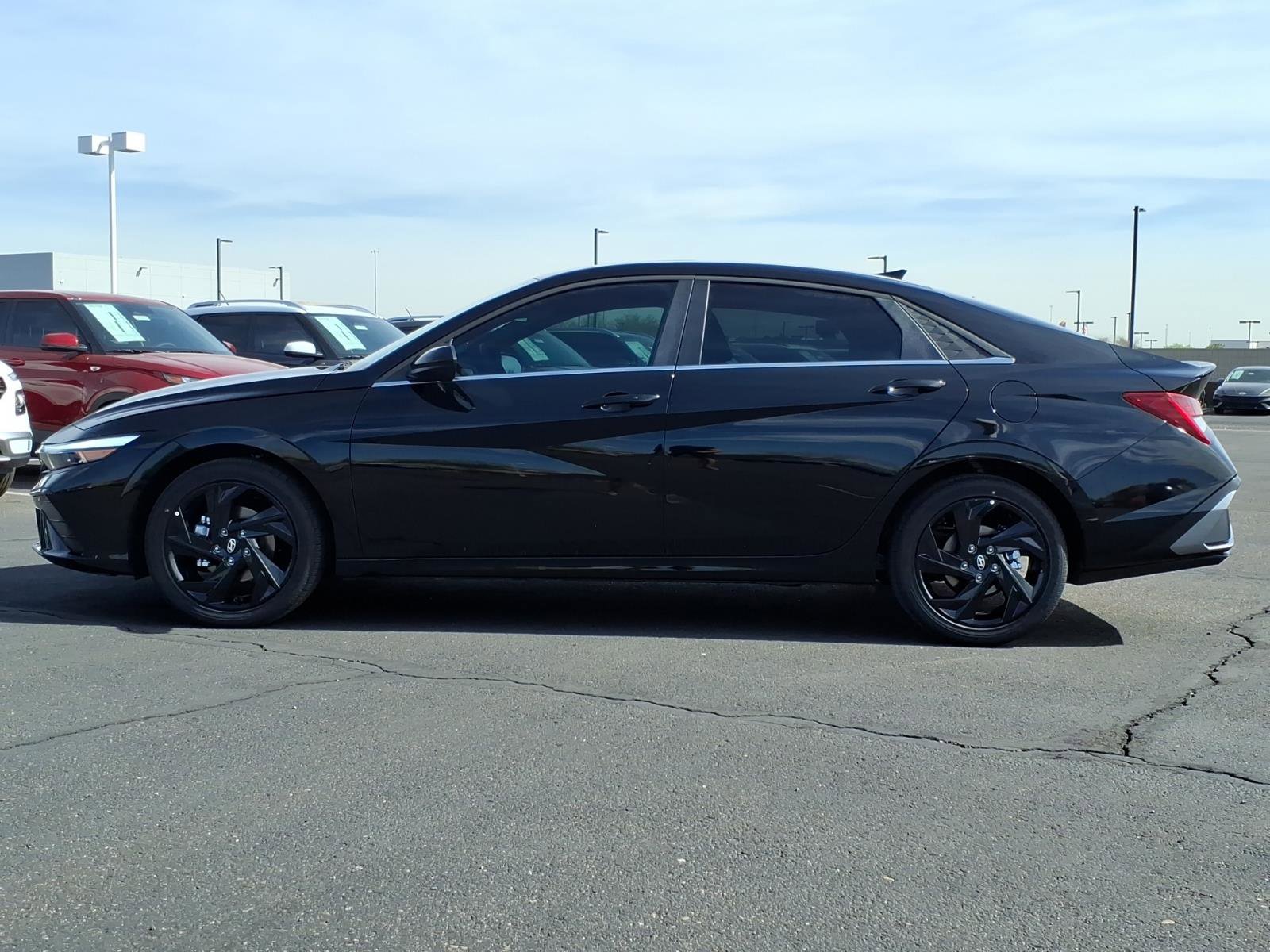 New 2026 Hyundai Elantra SEL Sport Premium image 2