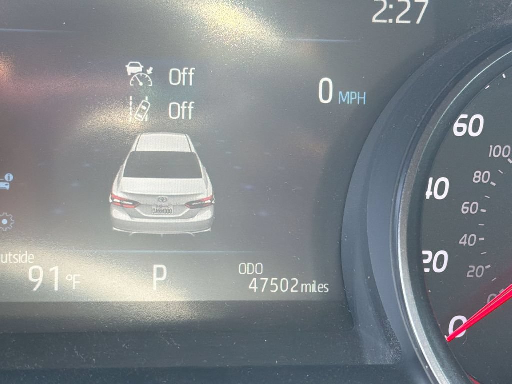 Used 2024 Toyota Camry XSE FWD image 10