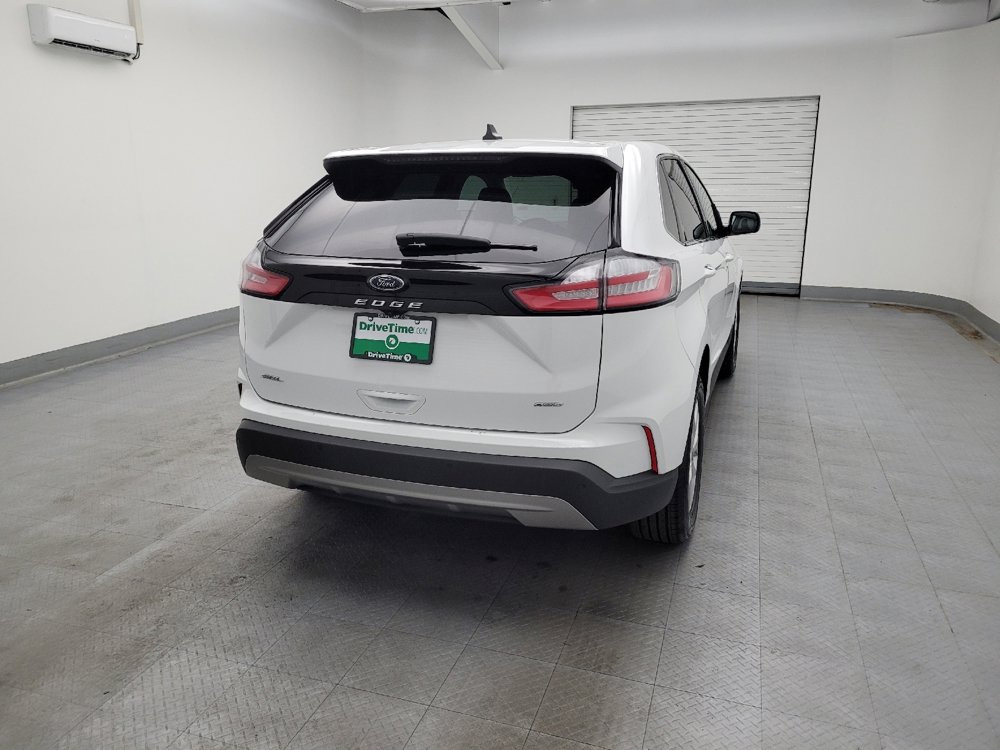 Used 2024 Ford Edge SEL image 7