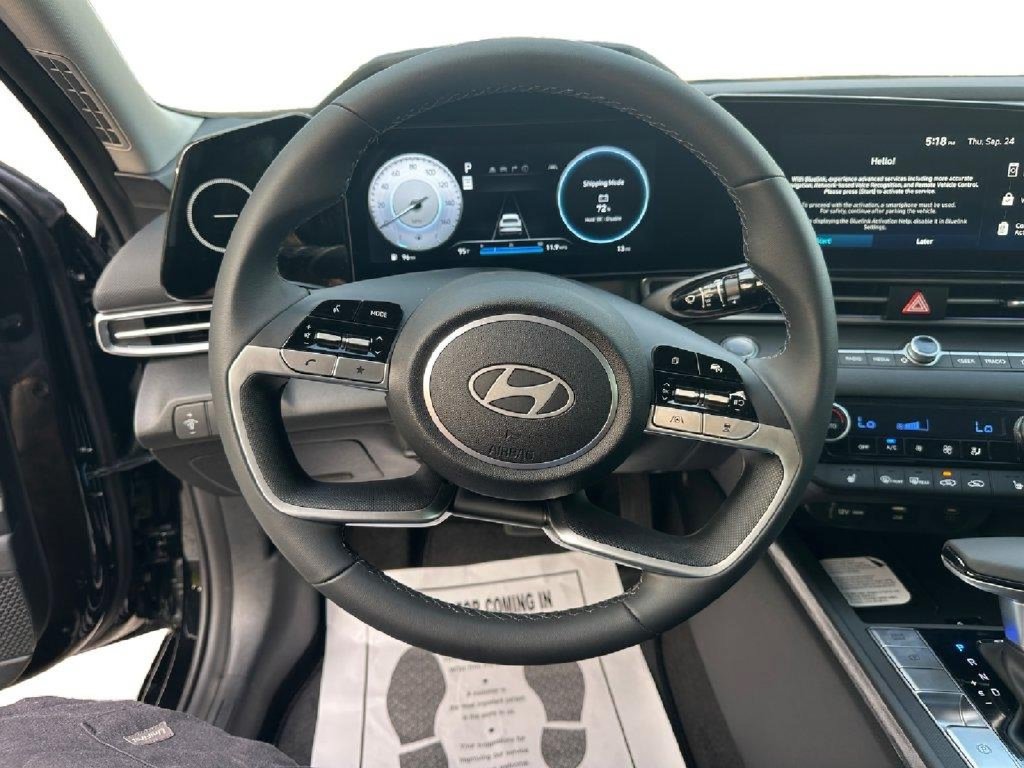 New 2026 Hyundai Elantra Limited FWD image 13