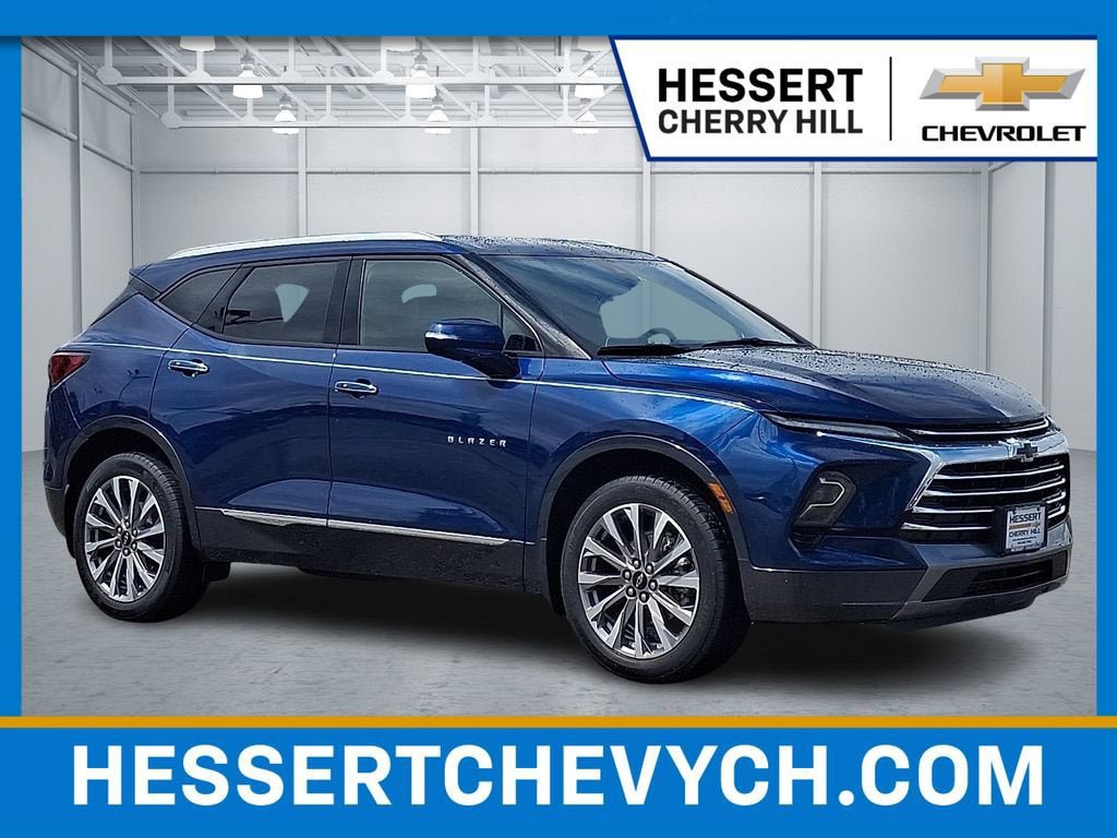 Certified 2023 Chevrolet Blazer Premier FWD image 1