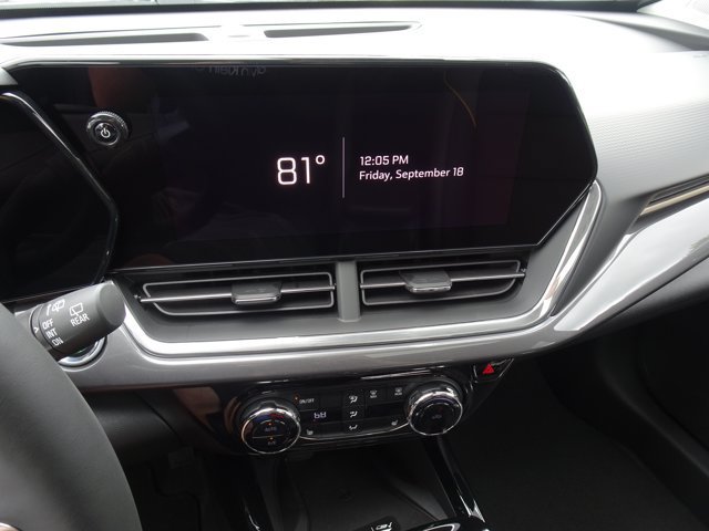 New 2026 Chevrolet Trax ACTIV w/ Sunroof Package FWD image 10