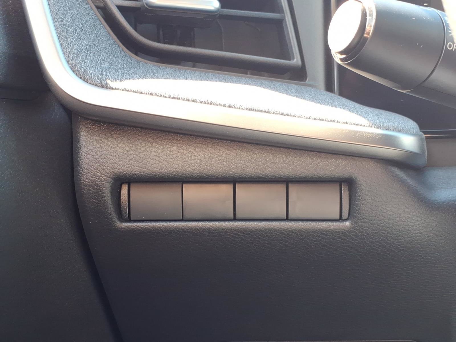 New 2027 Nissan Kicks SV AWD/4WD image 20
