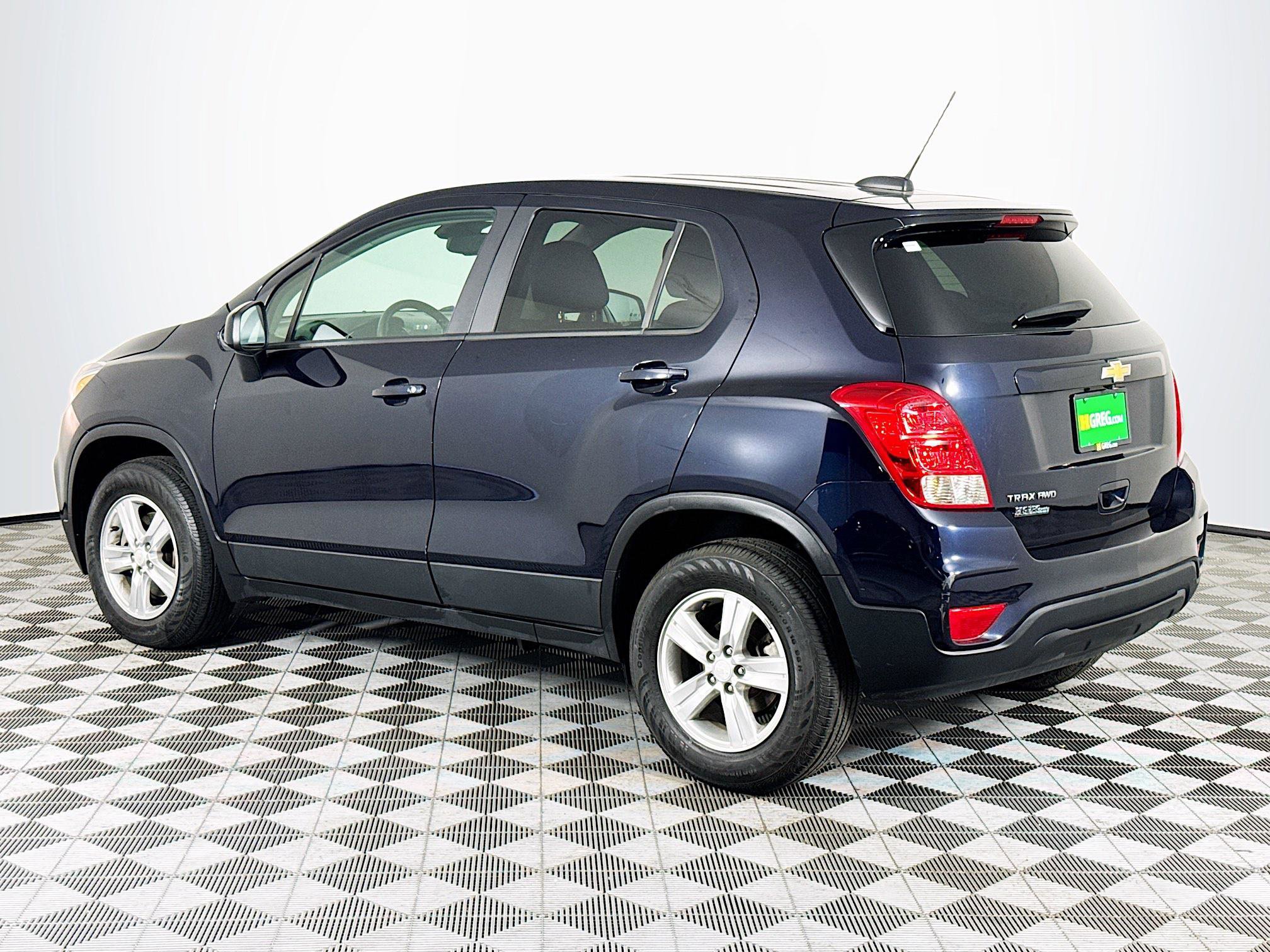 Used 2021 Chevrolet Trax LS w/ Tint and Cruise Package AWD/4WD image 6