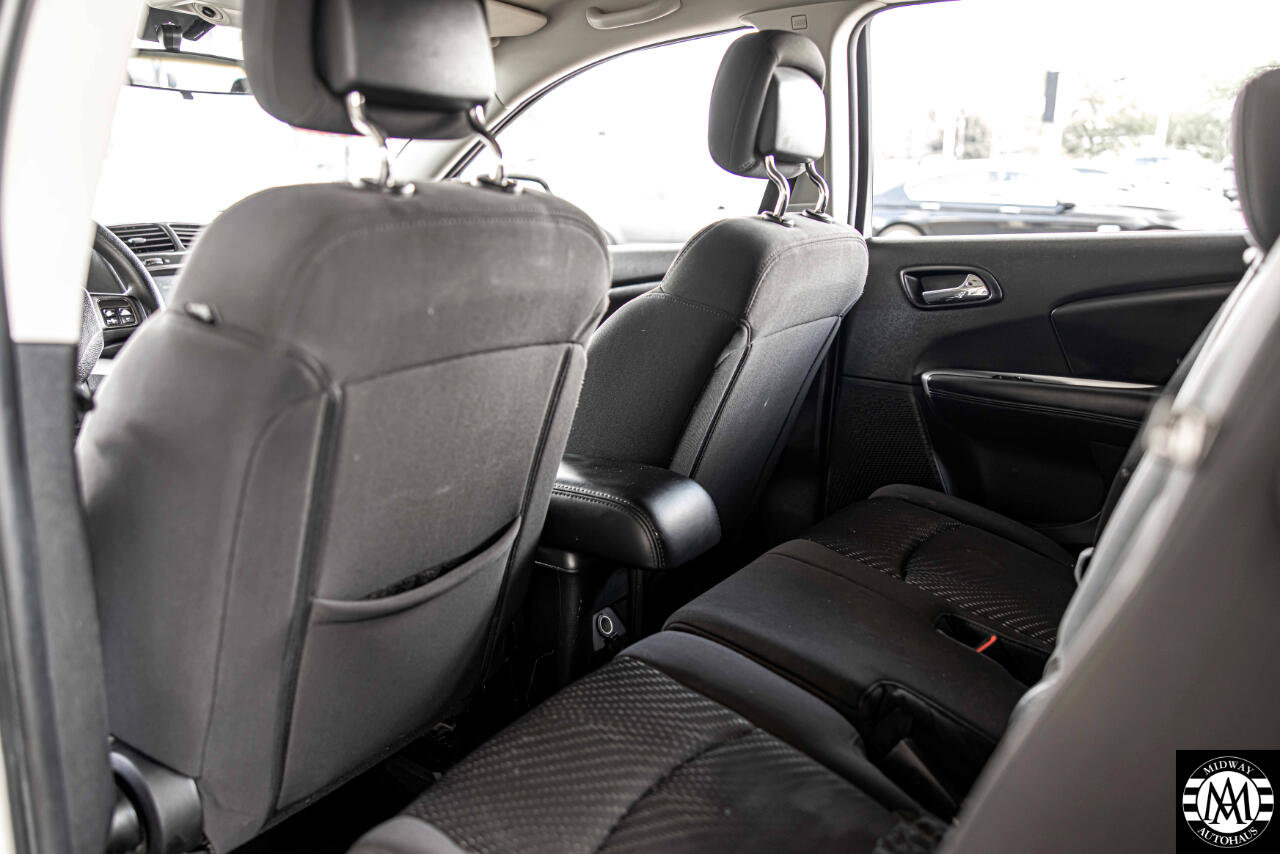 Used 2012 Dodge Journey SXT w/ Sound Group image 33