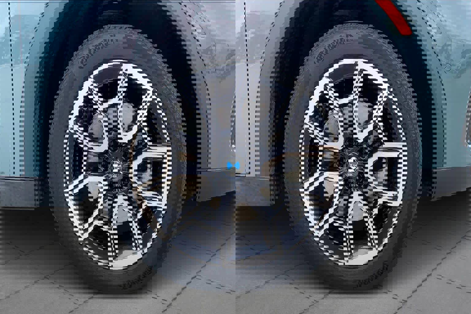 Certified 2025 BMW X2 xDrive28i image 10