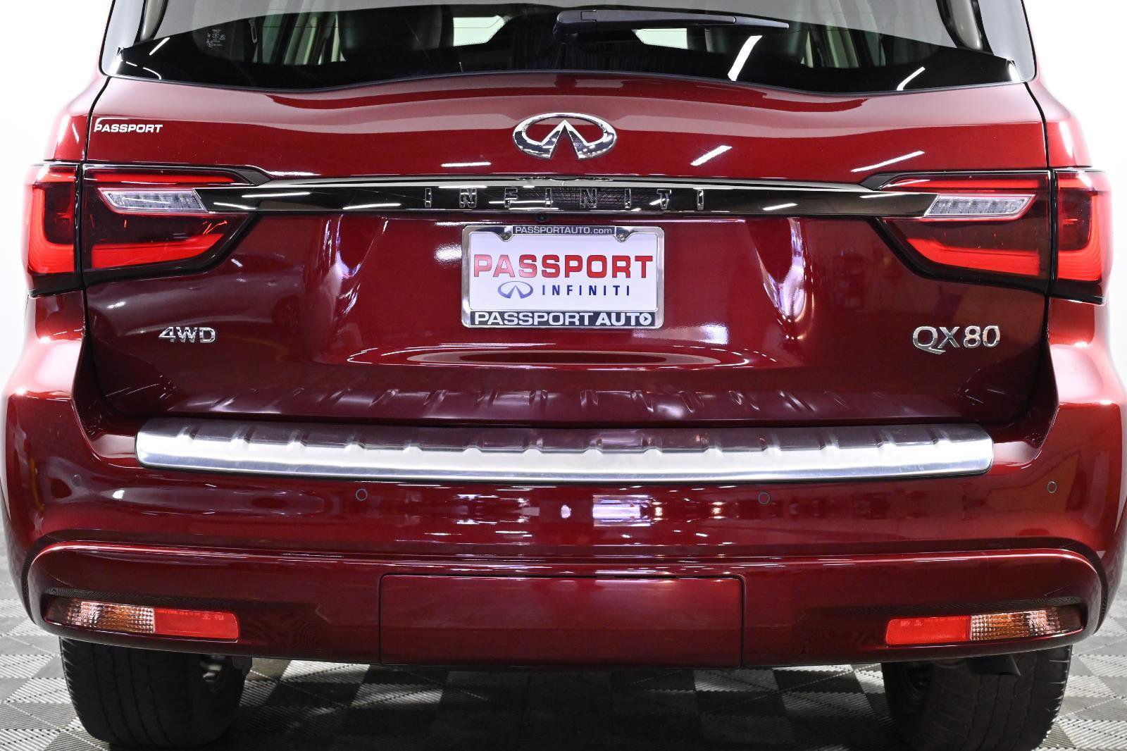 Certified 2023 INFINITI QX80 Premium Select w/ Cargo Package image 7