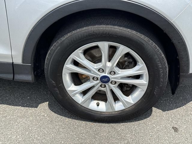 Used 2017 Ford Escape SE w/ Equipment Group 201A AWD/4WD image 7
