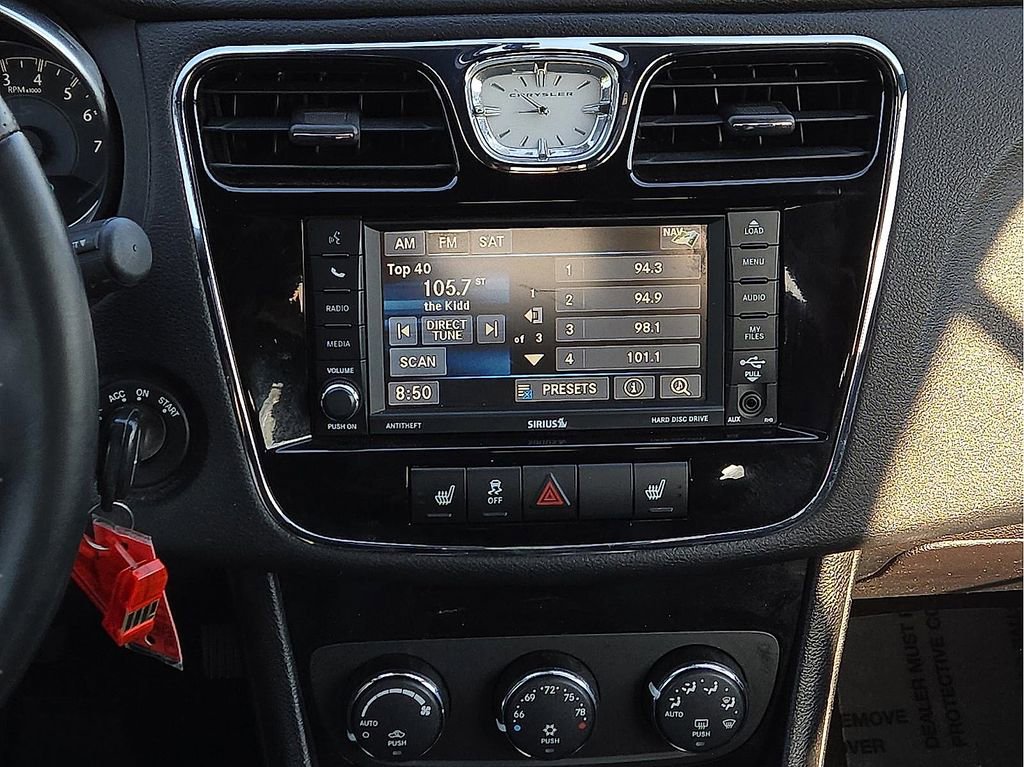 Used 2014 Chrysler 200 S FWD image 11