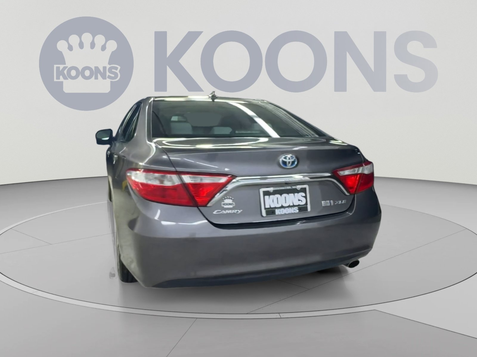 Used 2015 Toyota Camry XLE w/ Moonroof Package FWD image 10