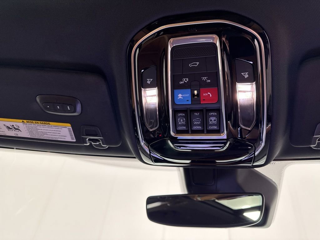 Used 2022 Jeep Grand Cherokee Summit image 11