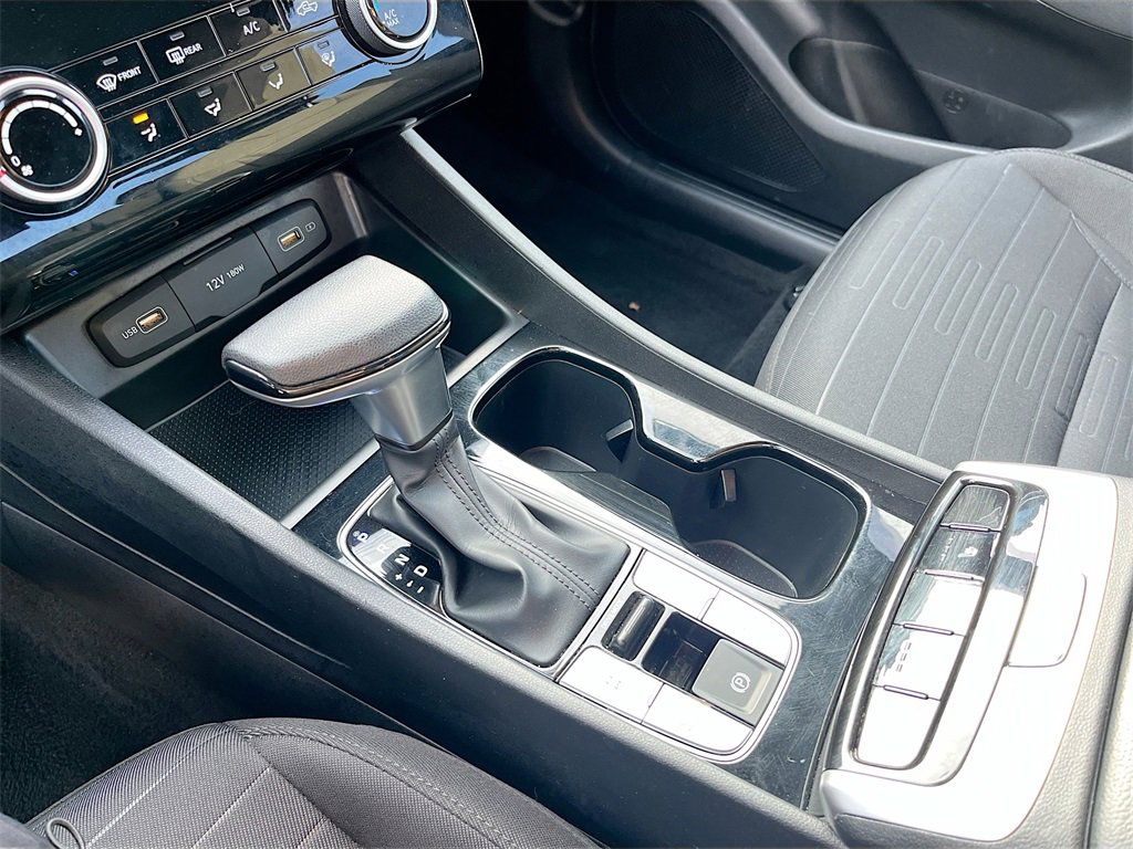 Used 2022 Hyundai Santa Cruz SEL image 16