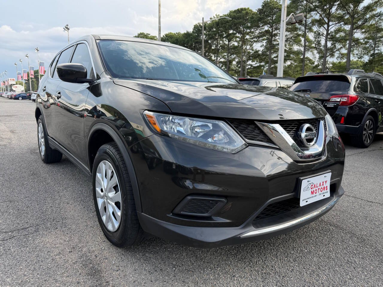 Used 2016 Nissan Rogue S AWD/4WD image 4
