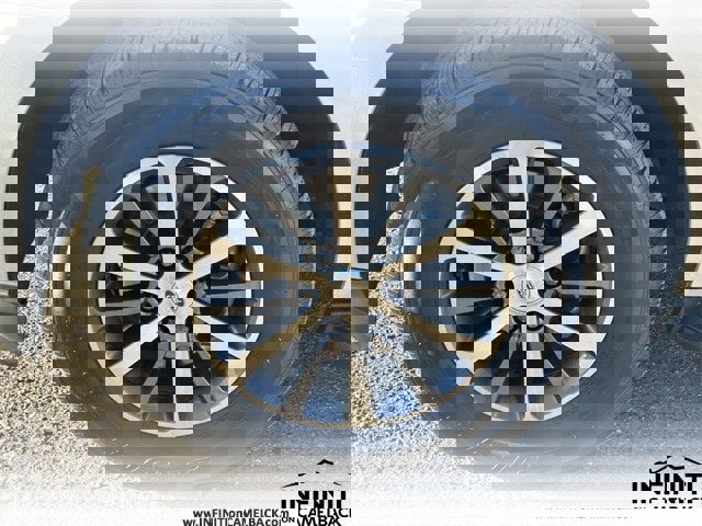 Used 2019 Ford Expedition XLT image 10