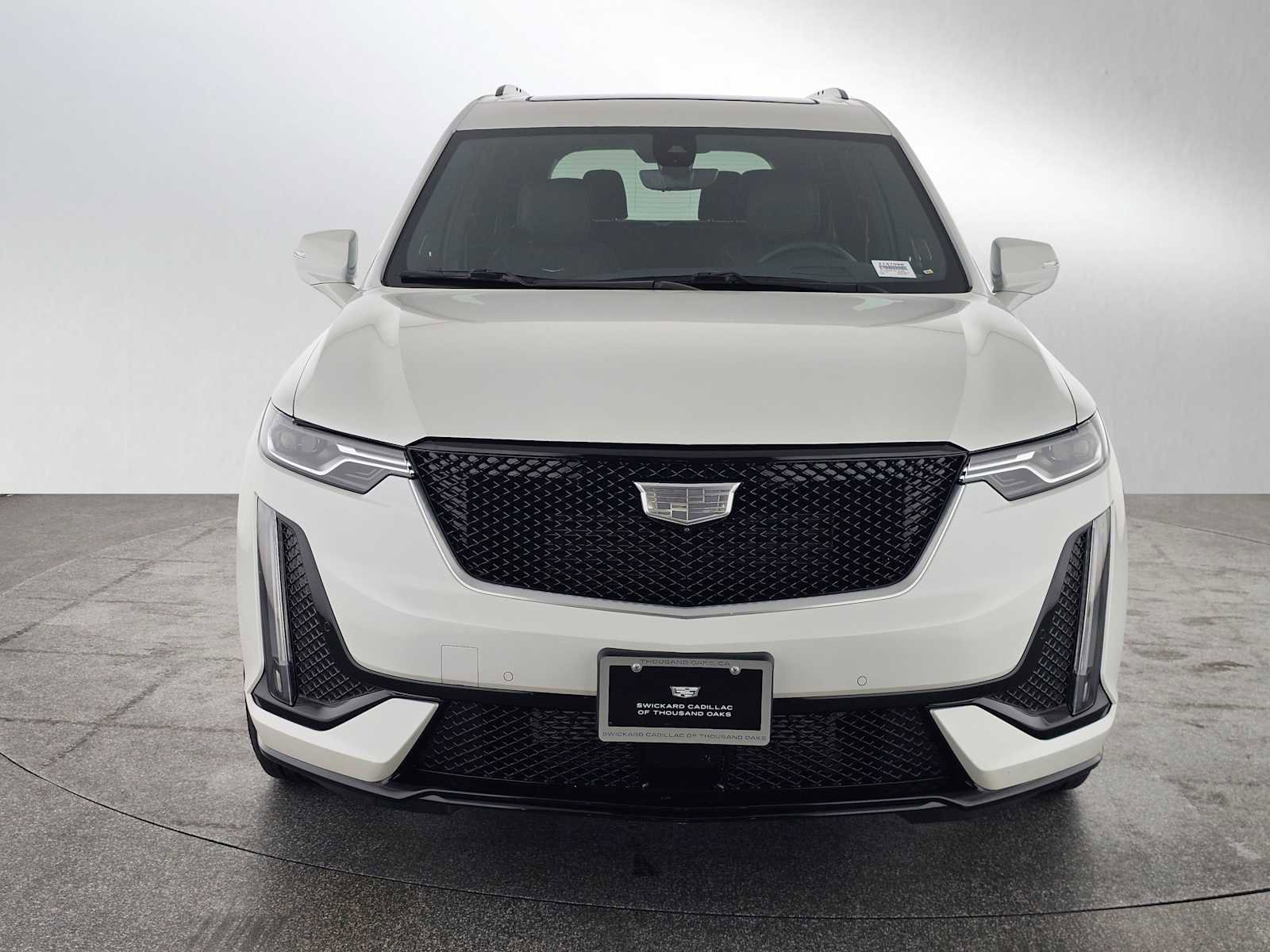 Used 2025 Cadillac XT6 Sport w/ LPO, Onyx Lite Package AWD/4WD image 8