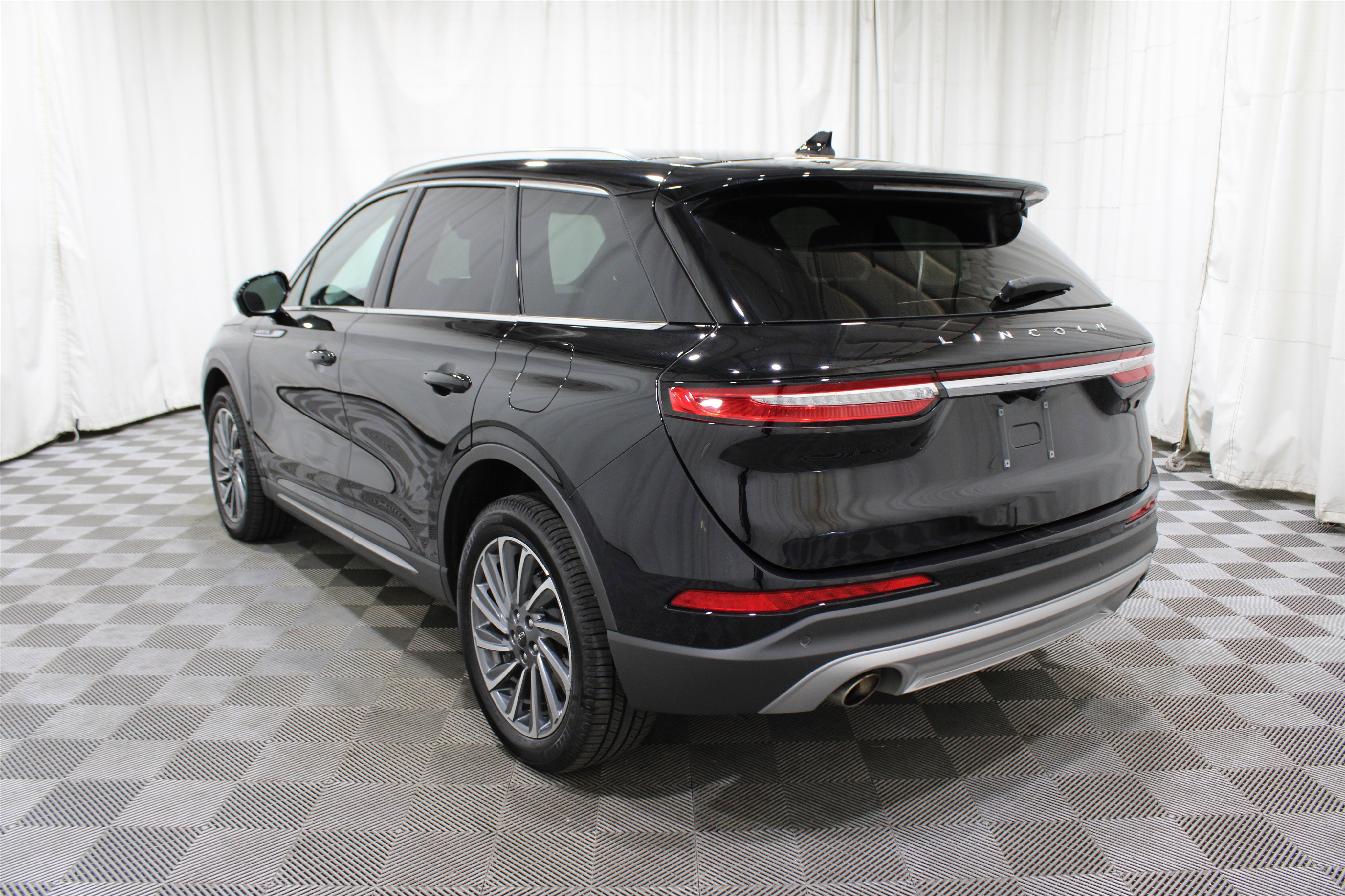 Certified 2023 Lincoln Corsair Reserve w/ Equipment Group 201A image 34