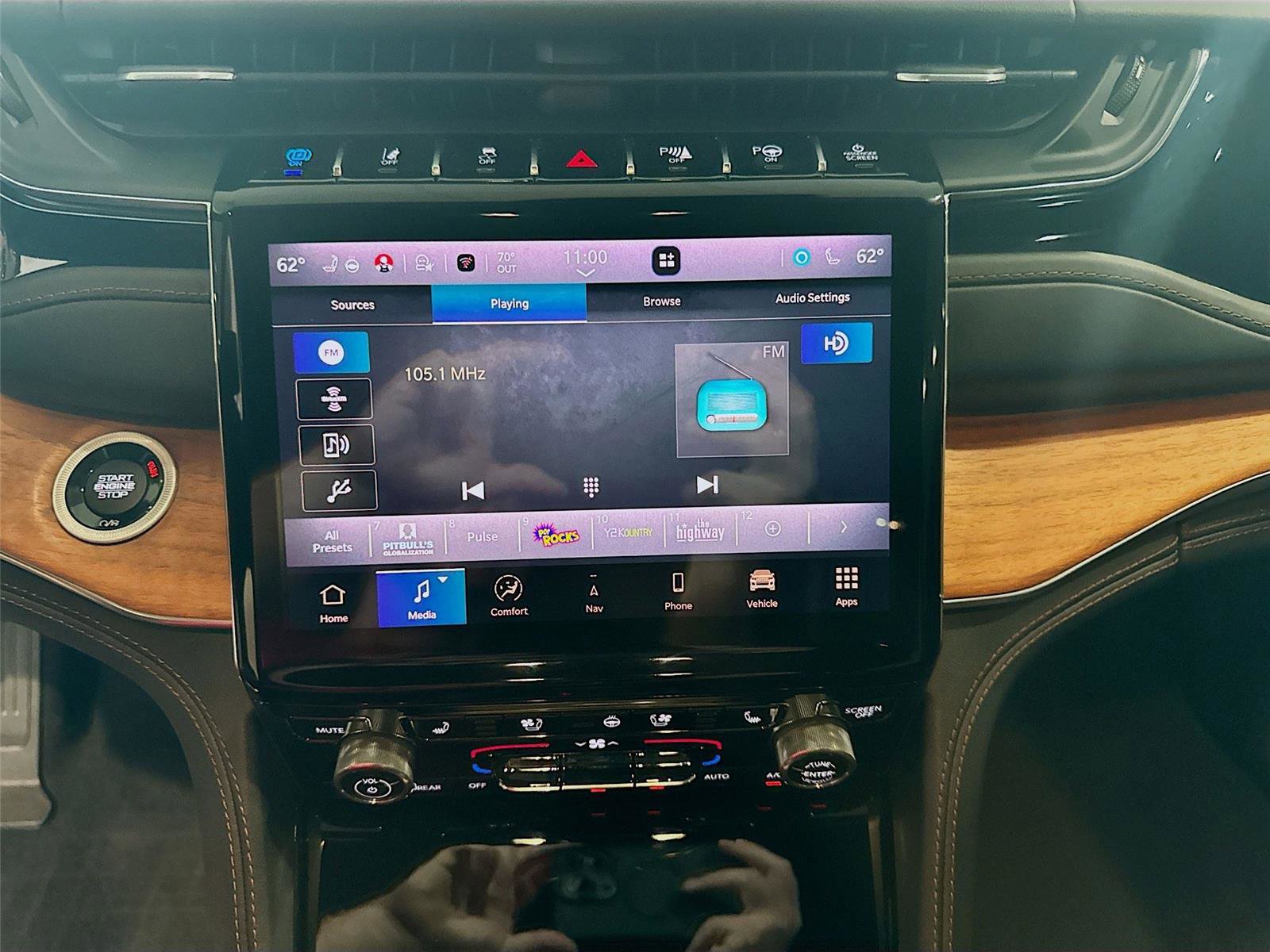 Used 2022 Jeep Grand Cherokee Summit image 9