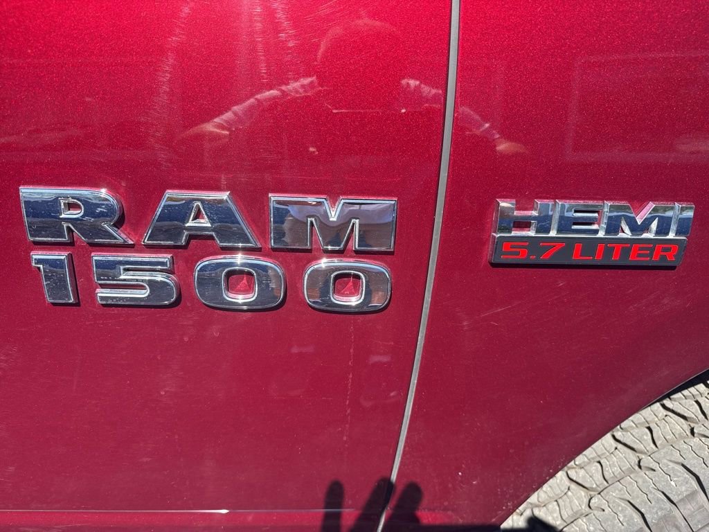 Used 2017 RAM 1500 Classic SLT w/ SLT Plus D￩cor Group AWD/4WD image 25