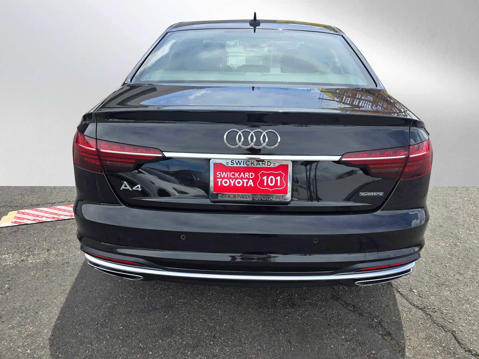 Used 2024 Audi A4 2.0T Premium Plus AWD/4WD image 4