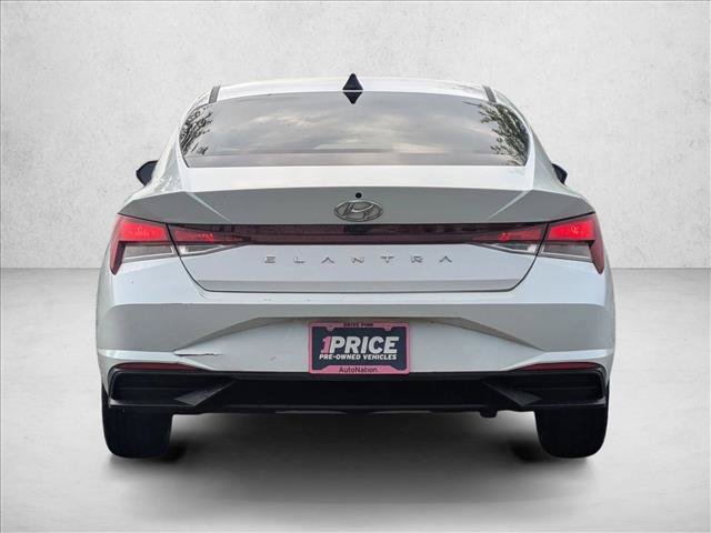 Used 2021 Hyundai Elantra SEL FWD image 7