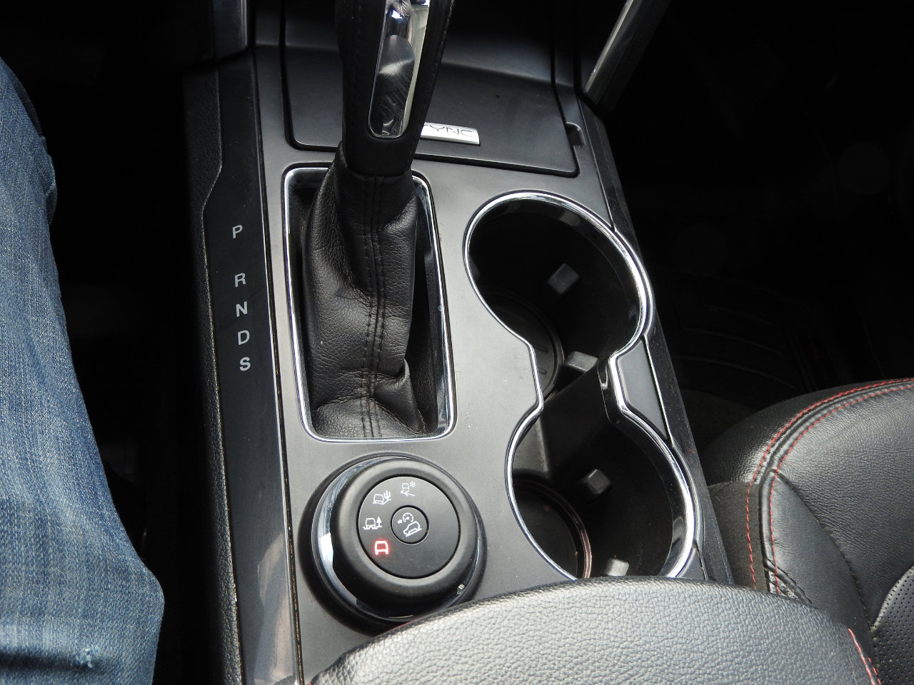 Used 2018 Ford Explorer Sport w/ Equipment Group 401A image 17