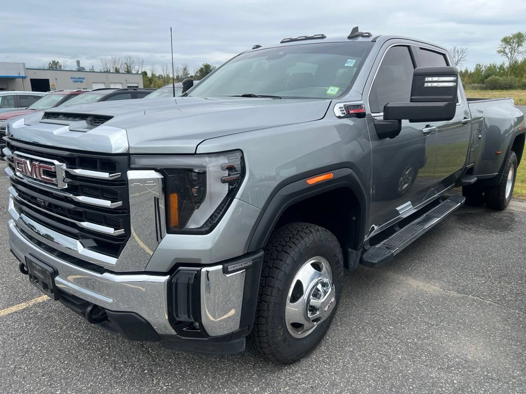 Certified 2024 GMC Sierra 3500 SLE w/ SLE Value Package AWD/4WD image 1