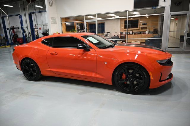 Used 2021 Chevrolet Camaro LT w/ RS Package image 5
