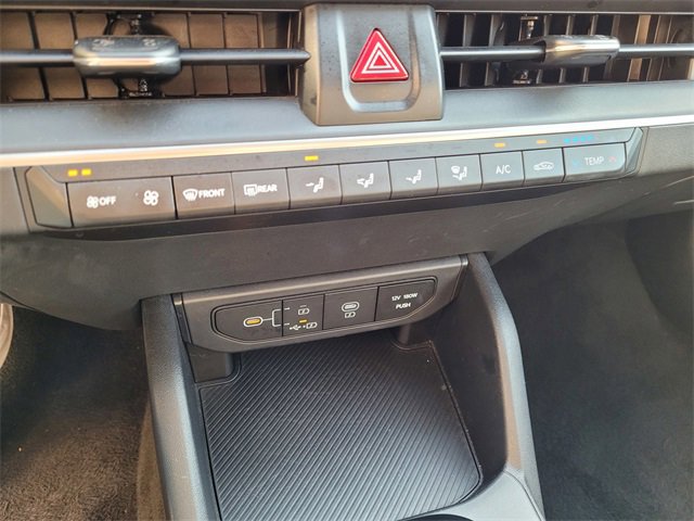 Used 2025 Kia K4 LXS image 19