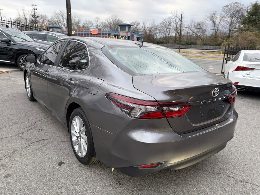 Used 2024 Toyota Camry LE FWD image 7