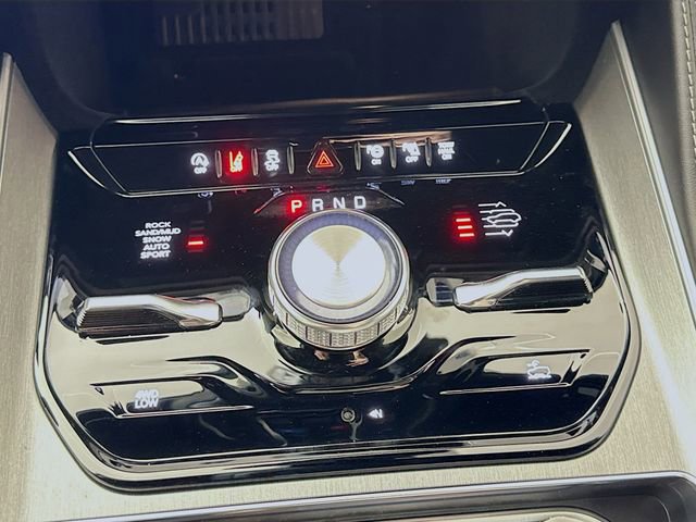 New 2026 Jeep Grand Wagoneer 4WD image 16