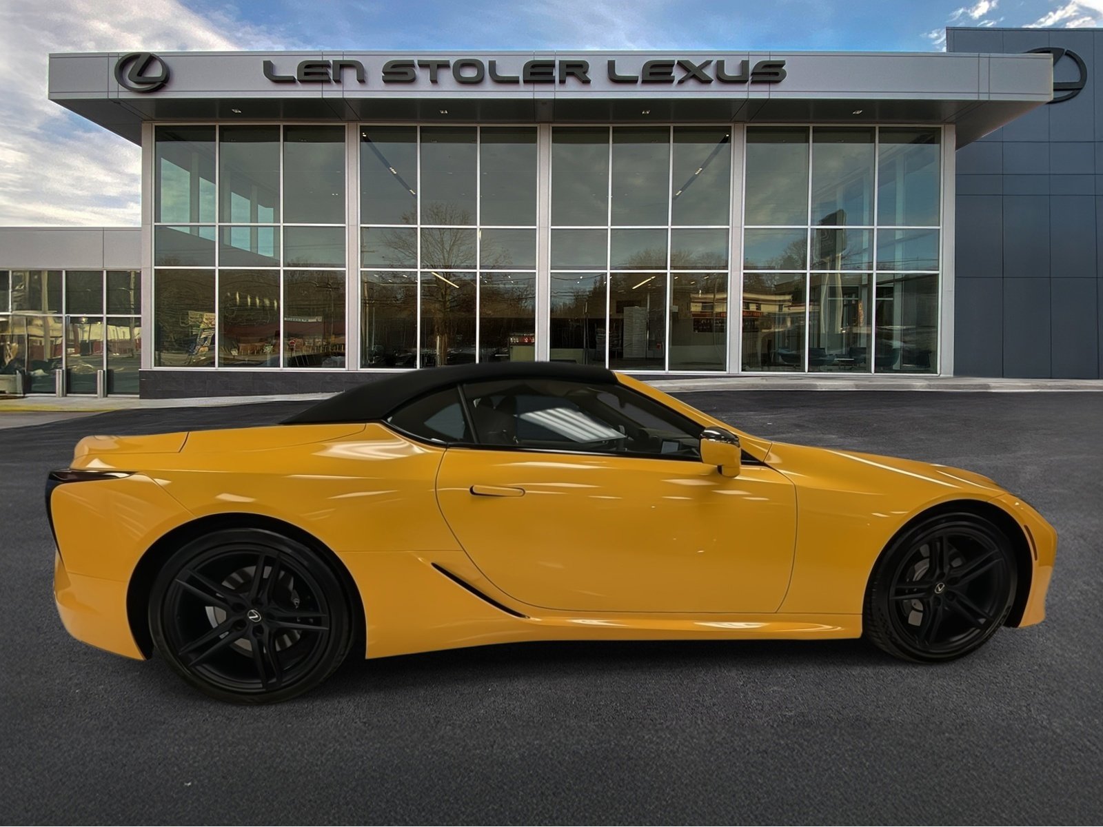 Certified 2025 Lexus LC 500 Convertible image 2