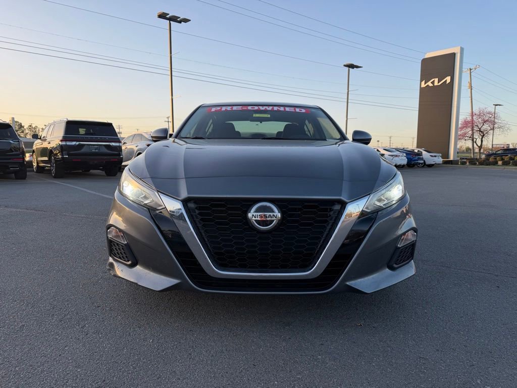 Used 2021 Nissan Altima 2.5 SV image 2