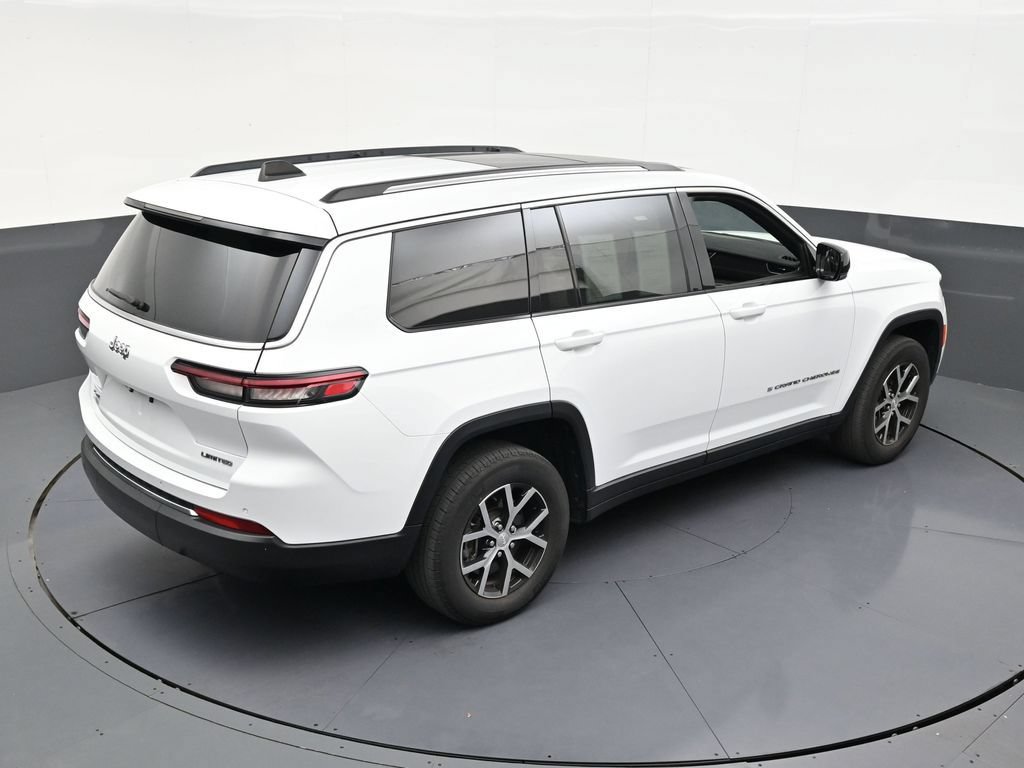 Used 2023 Jeep Grand Cherokee L Limited w/ Luxury Tech Group II AWD/4WD image 16