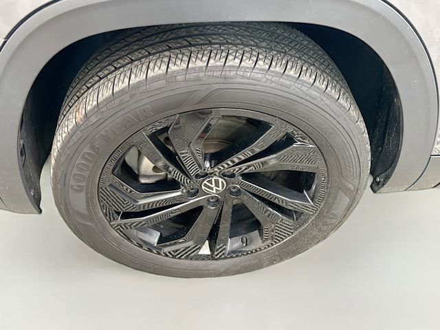 Used 2022 Volkswagen Atlas SE image 33