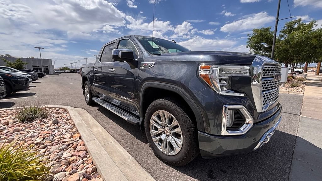 Used 2021 GMC Sierra 1500 Denali w/ Driver Alert Package II AWD/4WD image 4