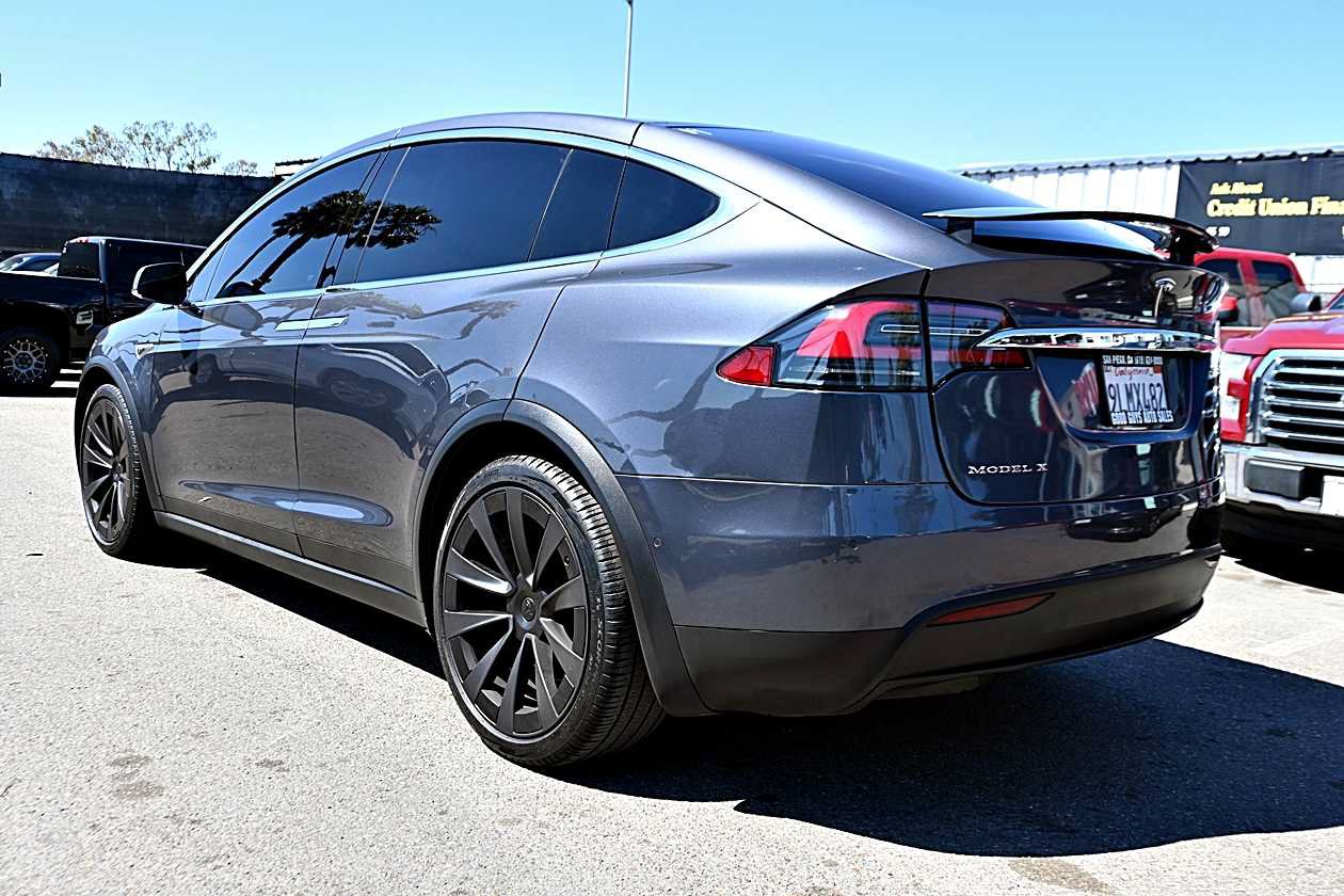 Used 2016 Tesla Model X 90D AWD/4WD image 5