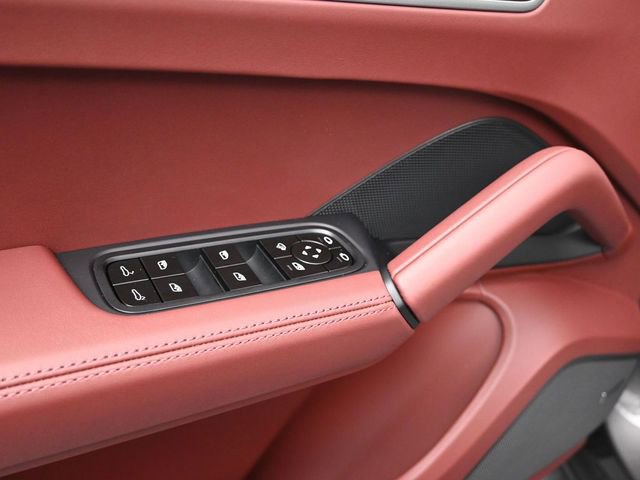 New 2026 Porsche Cayenne S image 16