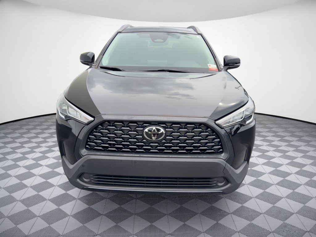 Certified 2024 Toyota Corolla Cross LE w/ Moonroof Package FWD image 6