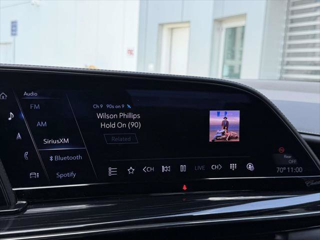 Used 2023 Cadillac Escalade ESV Sport AWD/4WD image 31
