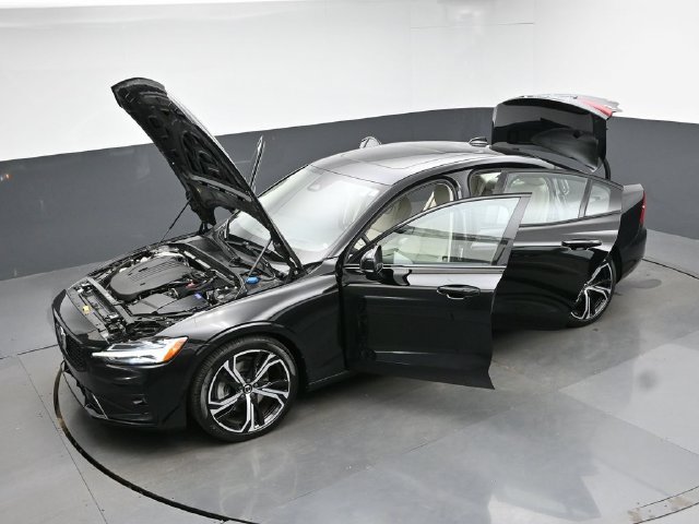 Used 2023 Volvo S60 B5 Ultimate w/ Protection Package Premier FWD image 49
