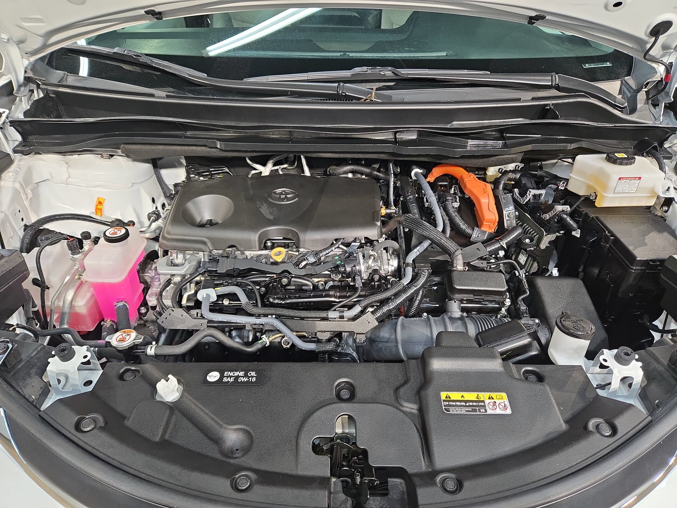 Used 2025 Toyota Sienna LE AWD/4WD image 19